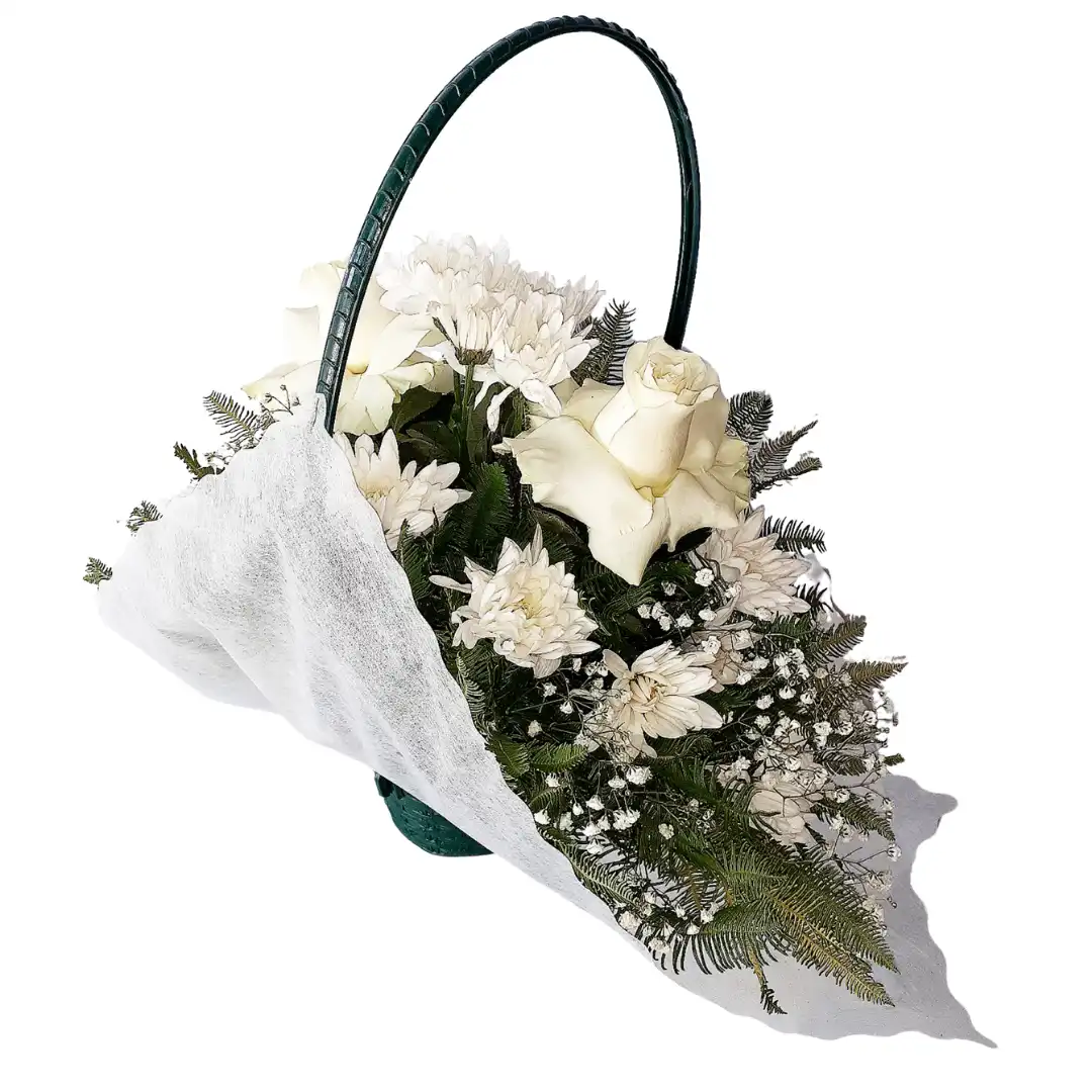 196 Canastillo Rosas Blancas - Imagen 1