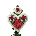 Corona Corazón Flores y Rosas Rojas